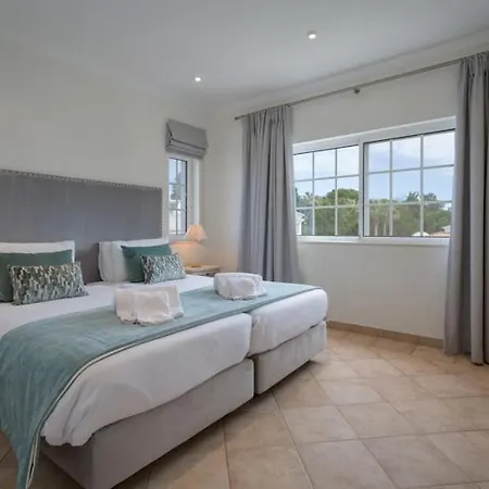 アパート Aleisha ヴァーレ・ド・ローボ