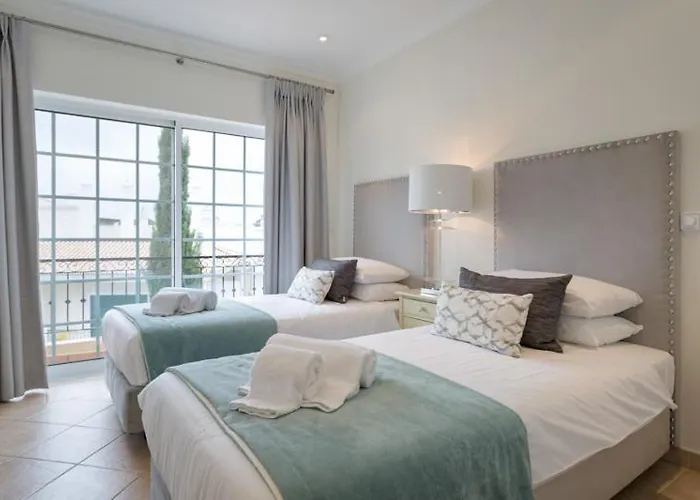 Aleisha アパート *